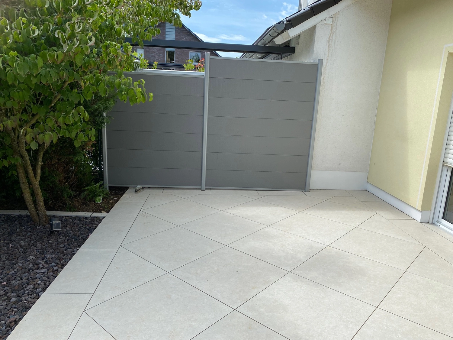 Rund um den Zaun von Galabau Christoph Bollig